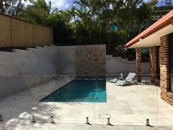Away On Massinger Street - Accommodation Bookings 1