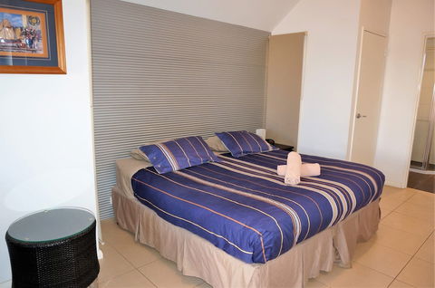 Osprey Holiday Village Unit 103 / 1 Bedroom - Accommodation Bookings 6