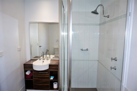 Osprey Holiday Village Unit 103 / 1 Bedroom - Accommodation Bookings 3