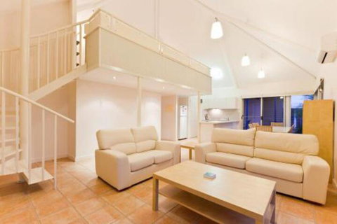 Osprey Holiday Village Unit 105 Tranquil 3 Bedroom Holiday Villa With A Pool In The Complex - Accommodation Bookings 0