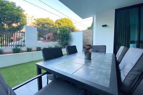 Ascot Apartments - Accommodation Bookings 6