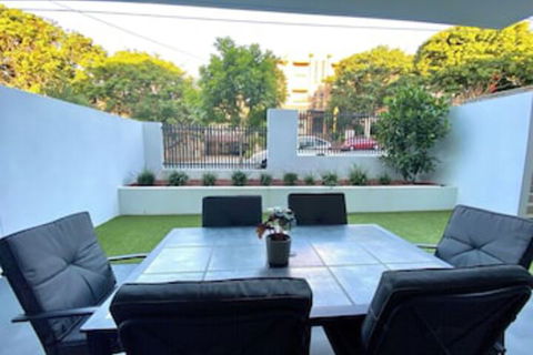 Ascot Apartments - Accommodation Bookings 0