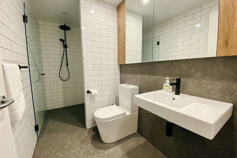 Ascot Apartments - Accommodation Bookings 3
