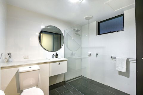 Aloha Central Premium Studios - Accommodation Bookings 6