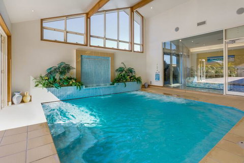 One Mile Mansion - Accommodation Bookings 1