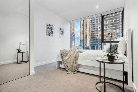I02-china Town Luxury Service Apartment - Accommodation Bookings 4