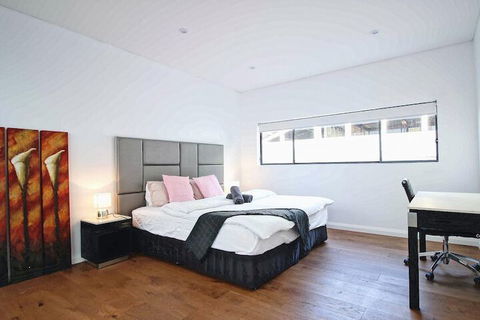 154 Wyndham - Accommodation Bookings 5