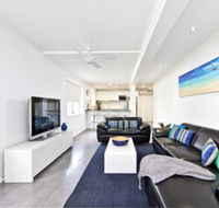 Dolphins Apartment - Accommodation Bookings