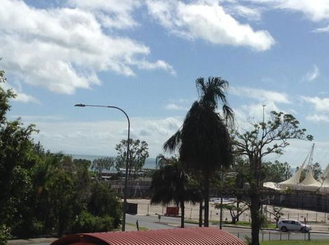 Hazelwood Gardens Apartment - Accommodation Bookings 4
