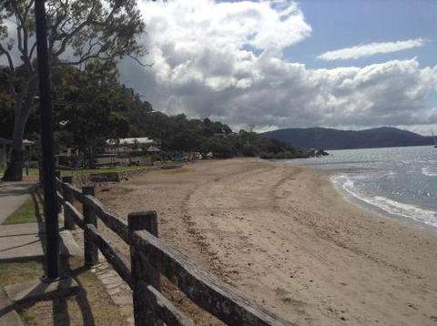 Hazelwood Gardens Apartment - Accommodation Bookings 6