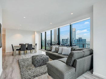 MJ Shortstay Apartments - Platinum Tower - Accommodation Bookings 4