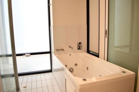 APTonNorthTCE - Accommodation Bookings 6