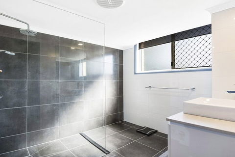 Tugun Palms Holiday Villa - Accommodation Bookings 3