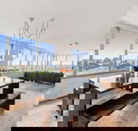 St Kilda Penthouse with Panaromic Bay and City View - Accommodation Bookings