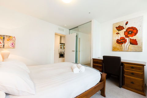 TIARA, 1BDR Southbank Apartment - Accommodation Bookings 4