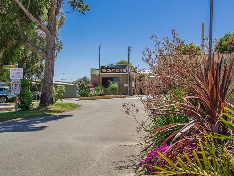Twin Waters Caravan Park - Dawesville - Accommodation Bookings 1