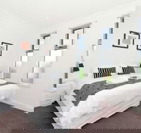 Style in the Heart of Caulfield - Accommodation Bookings