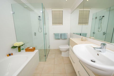 A Yachtsmans Rest Unit 4, 37 Victoria Parade - Accommodation Bookings 6