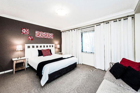 AirExec Apartments - Accommodation Bookings 3