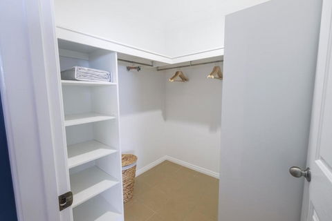 Absolute Airlie Central Airlie Beach - Accommodation Bookings 2