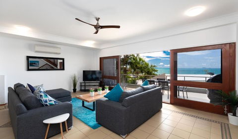 Absolute Airlie Central Airlie Beach - Accommodation Bookings 4