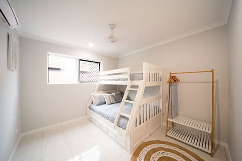 Airlie On Main Street Airlie Beach - Accommodation Bookings 2