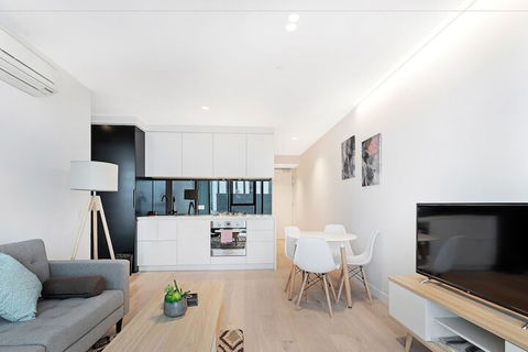 IFSuites (IFSTAYS) Light House Apartment - Accommodation Bookings 7