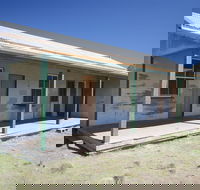 Brackens Hut