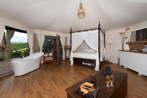 Clouds Safari - Accommodation Bookings 1