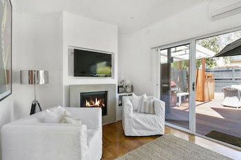Capella Villa 3 - Accommodation Bookings 5