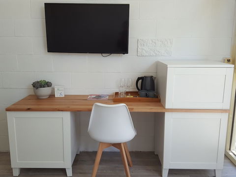 Beach Holiday Apartments Motel - Accommodation Bookings 4