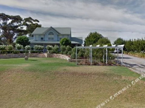 Maison Blue Pty Ltd Adelaide - Accommodation Bookings 4