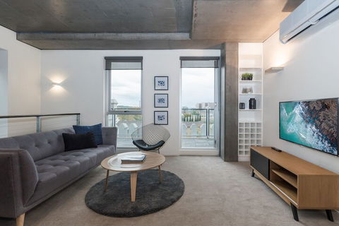 Luxury East Melbourne Apartment - Accommodation Bookings 7