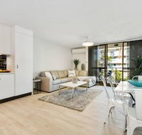 Mooloolaba Apartment with Marina Views - Accommodation Bookings