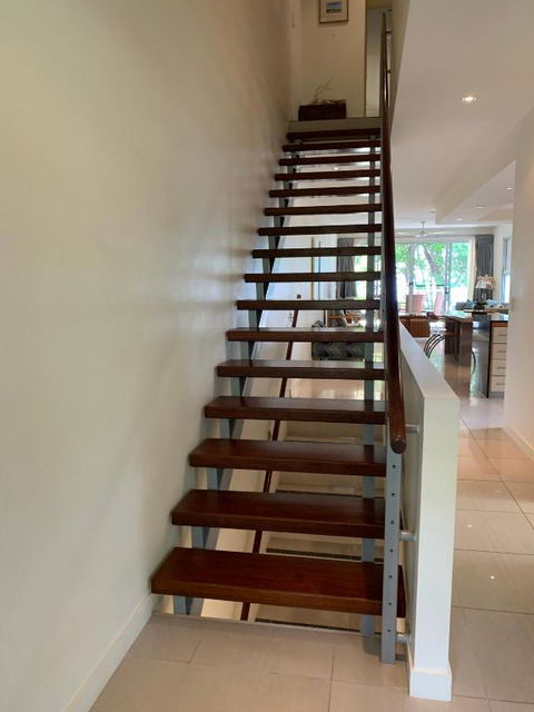 Beach House Apartment 1 - Accommodation Bookings 4