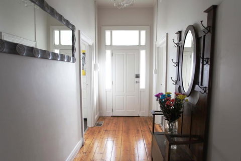 Montabella - Accommodation Bookings 4
