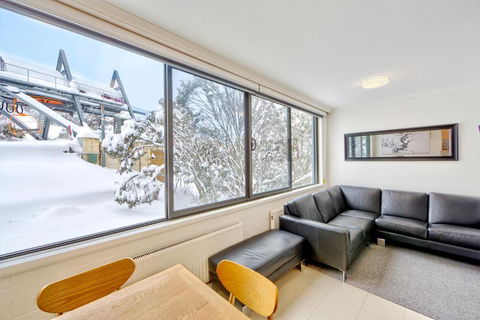 Snow Ski Apartments 07 - Accommodation Bookings 4