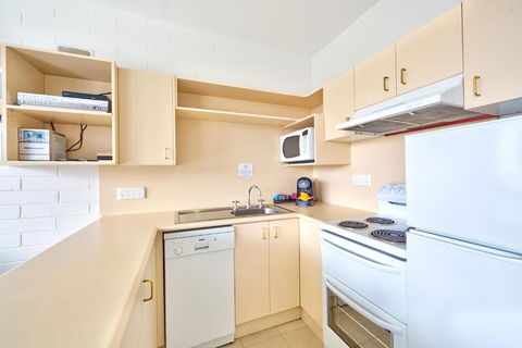 Snow Ski Apartments 18 - Accommodation Bookings 3