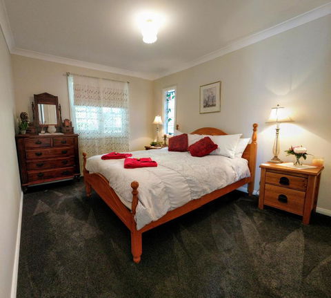 Laurel House - Accommodation Bookings 1