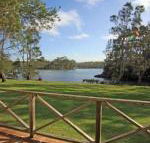 Berrara Lagoon Front Chalet - Accommodation Bookings