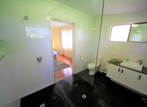 SerenityatMontville - Accommodation Bookings 4