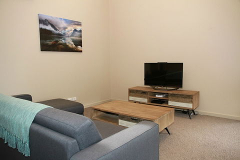 Woollybutt - Accommodation Bookings 6