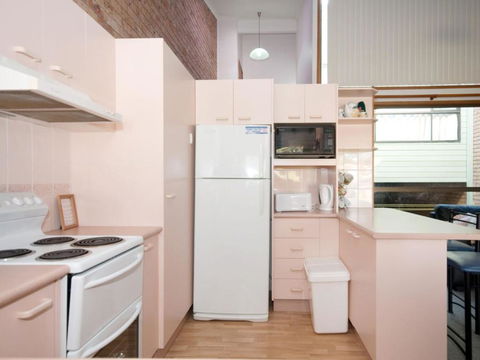 Gowrie Avenue Bay Parklands Townhouse 06 2 - Accommodation Bookings 5