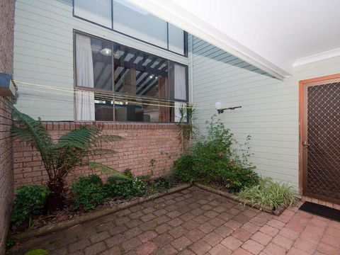 Gowrie Avenue Bay Parklands Townhouse 06 2 - Accommodation Bookings 2
