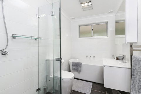 WINDARRI - Accommodation Bookings 2