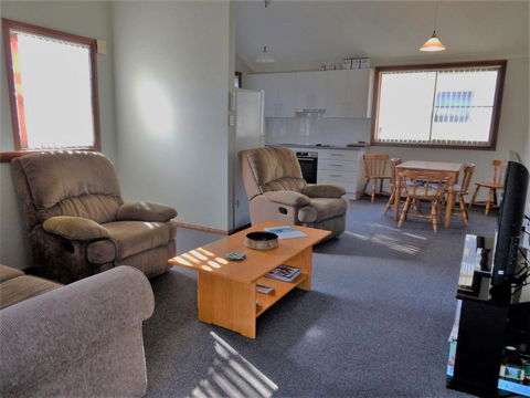 Ocean 1 / 38 Oceans Apartment - Accommodation Bookings 2