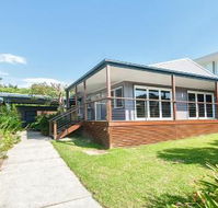 No. 1 Fingal Bay Beach House The Little Abode - Accommodation Bookings