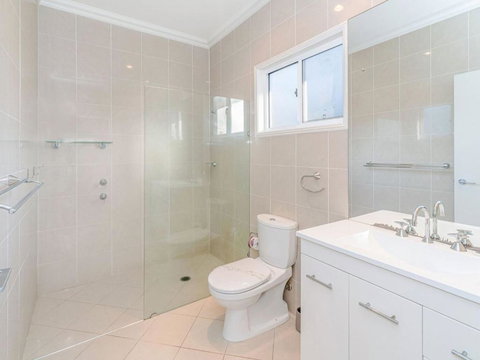 Seagrass 1 / 3 Great Holiday Destination. - Accommodation Bookings 1