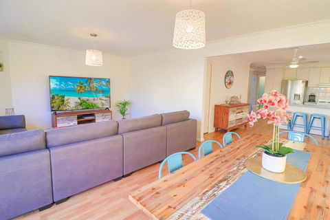 Lakelandia - Accommodation Bookings 1