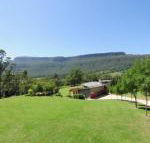 Bottlebrush Lodge Great views  a pool - Accommodation Bookings